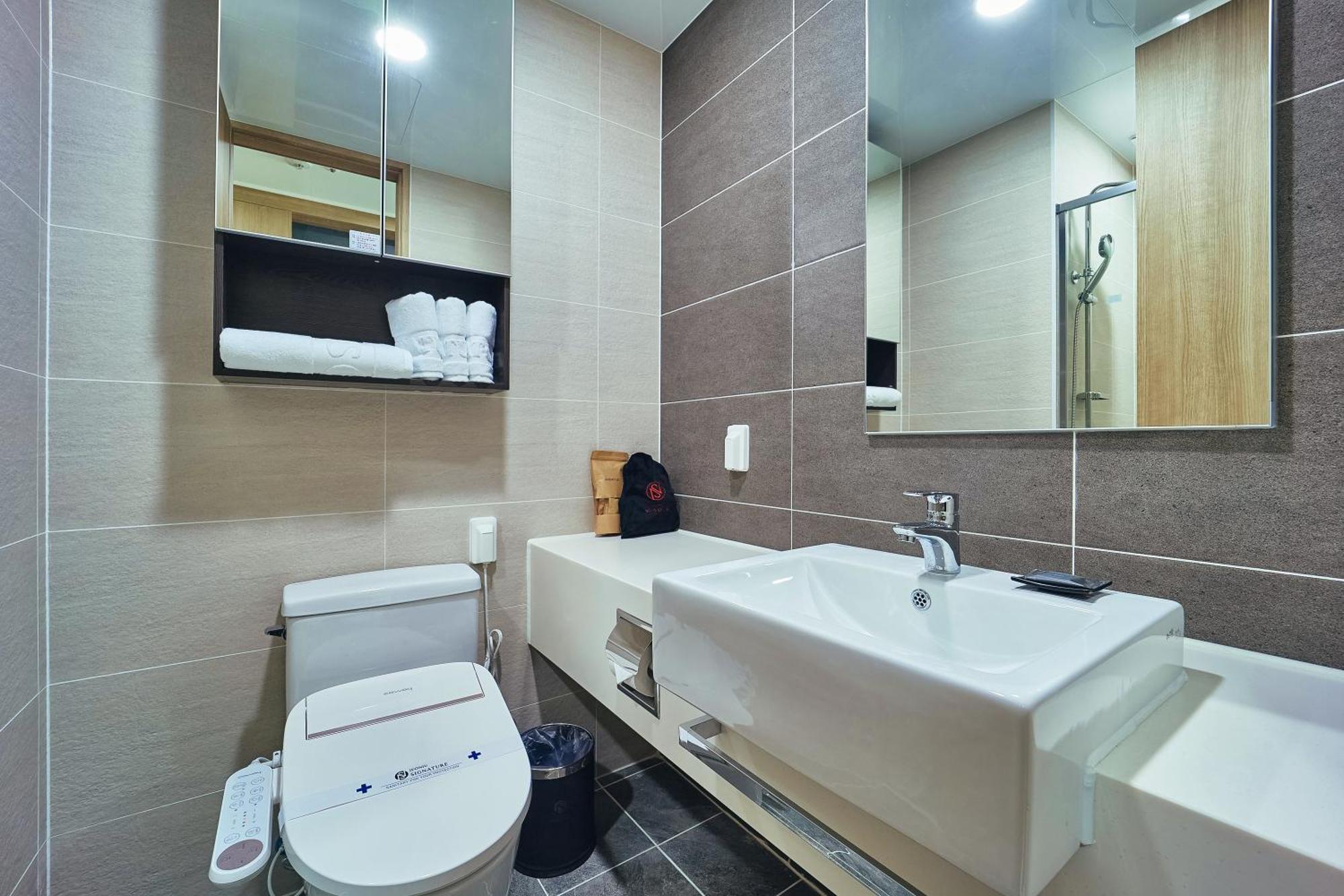 Jeonju Signature Hotel מראה חיצוני תמונה